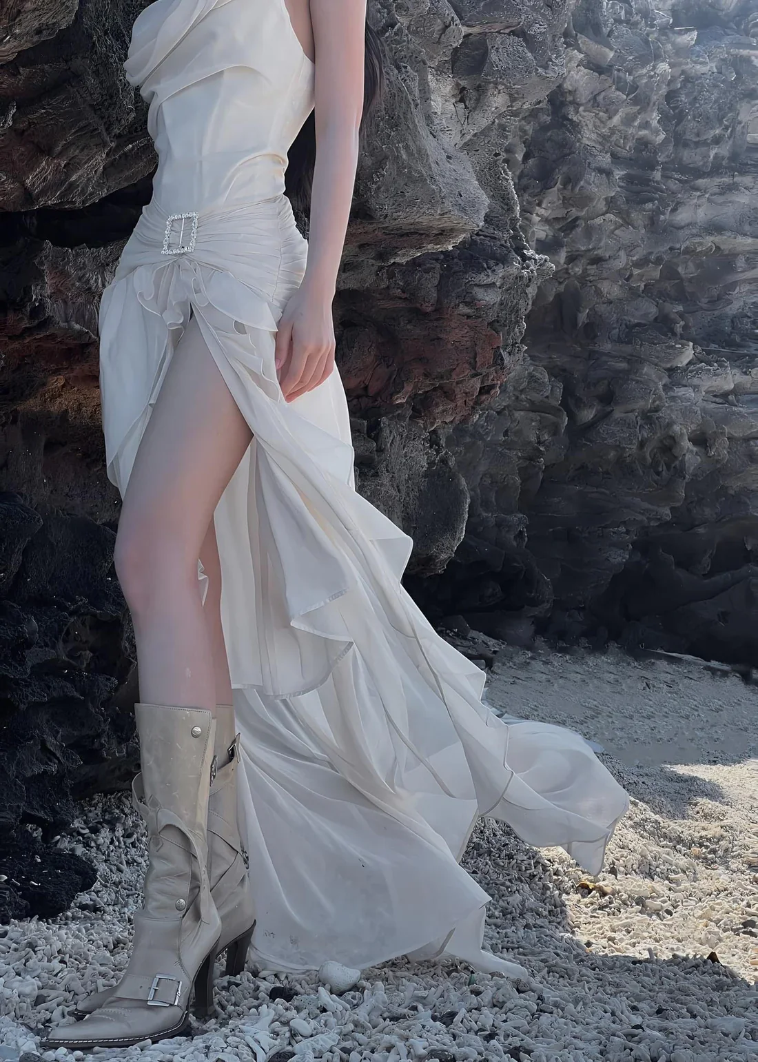 ONONMADE [Best Seller] Calla Lily Midi Dress - Image 3