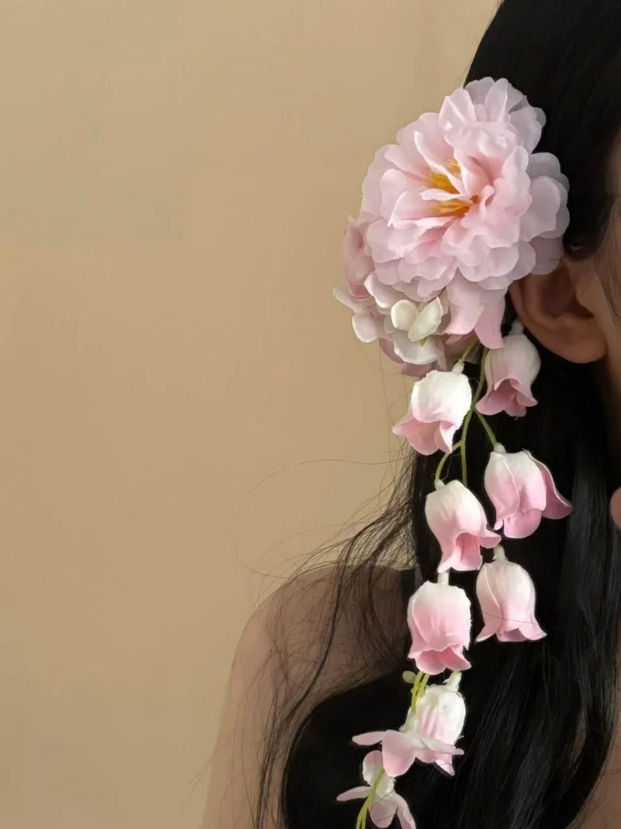 Blossom Veil Elegance - Image 2