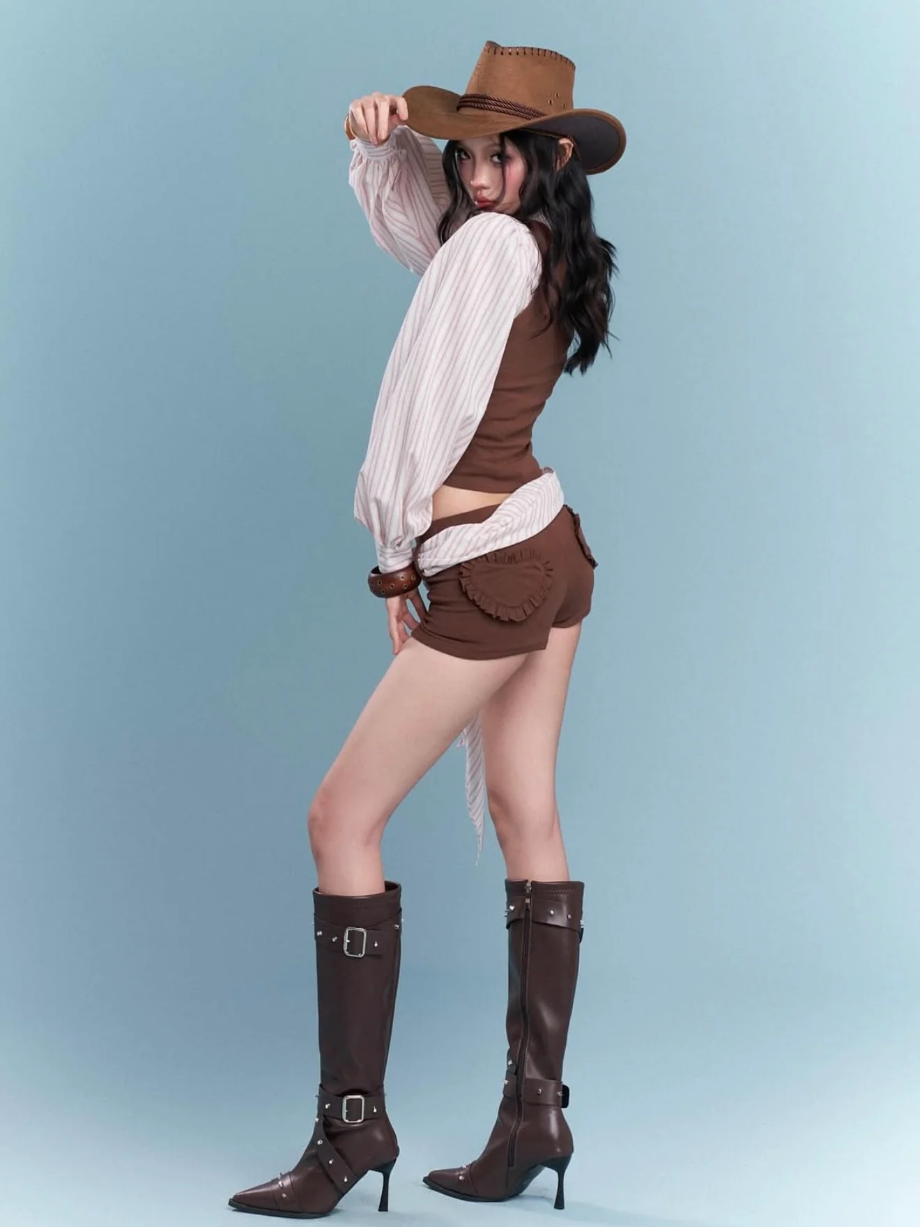 Chanclub Karani Top & Short - Image 5
