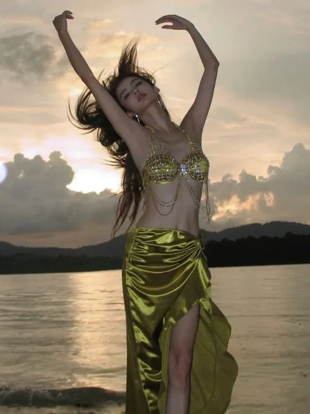 Drip in Gold - Bikini With Diamonds (4 In 1) - Image 3