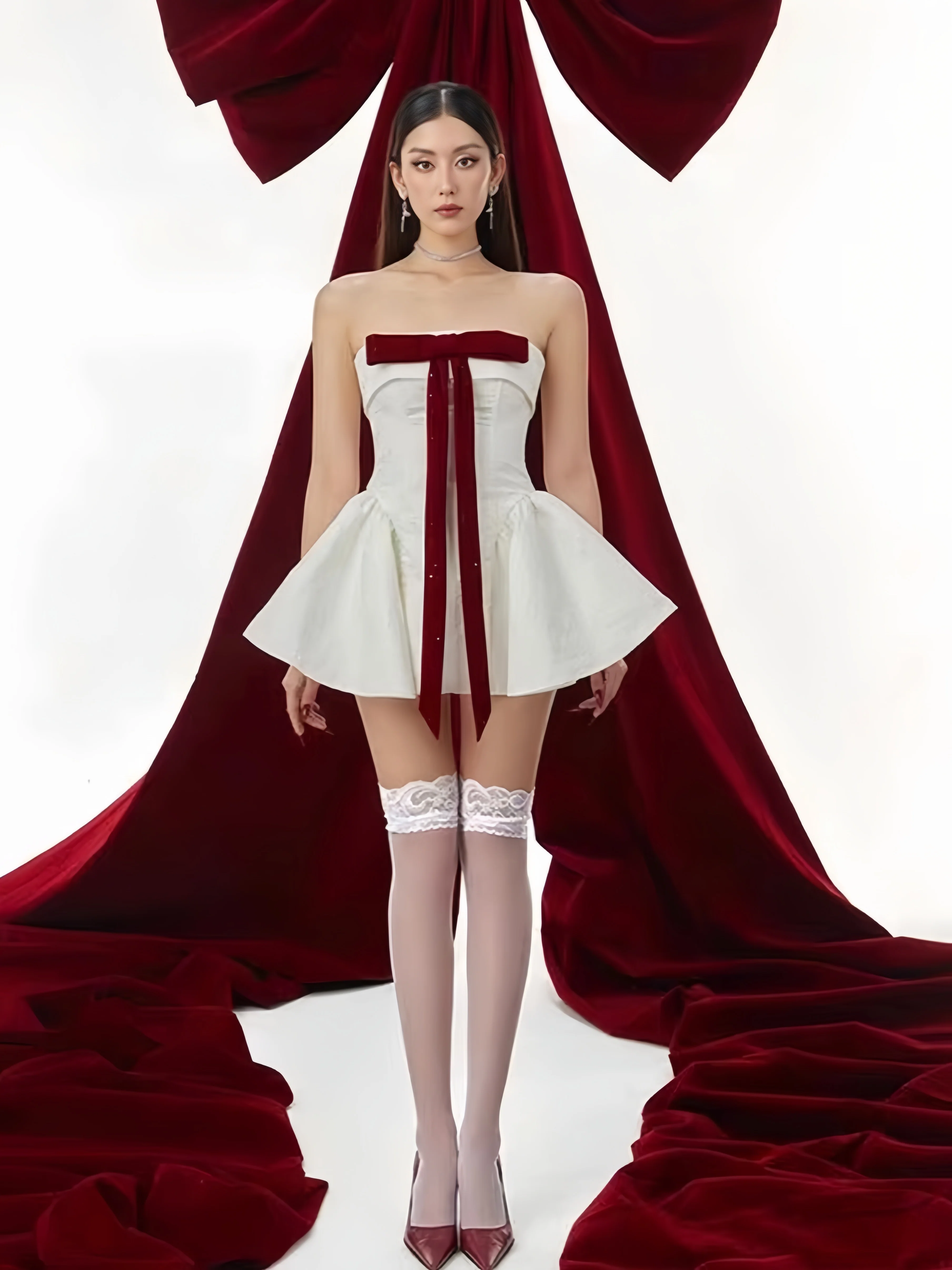Elegant Velvet Bow Strapless Mini Dress - Image 2