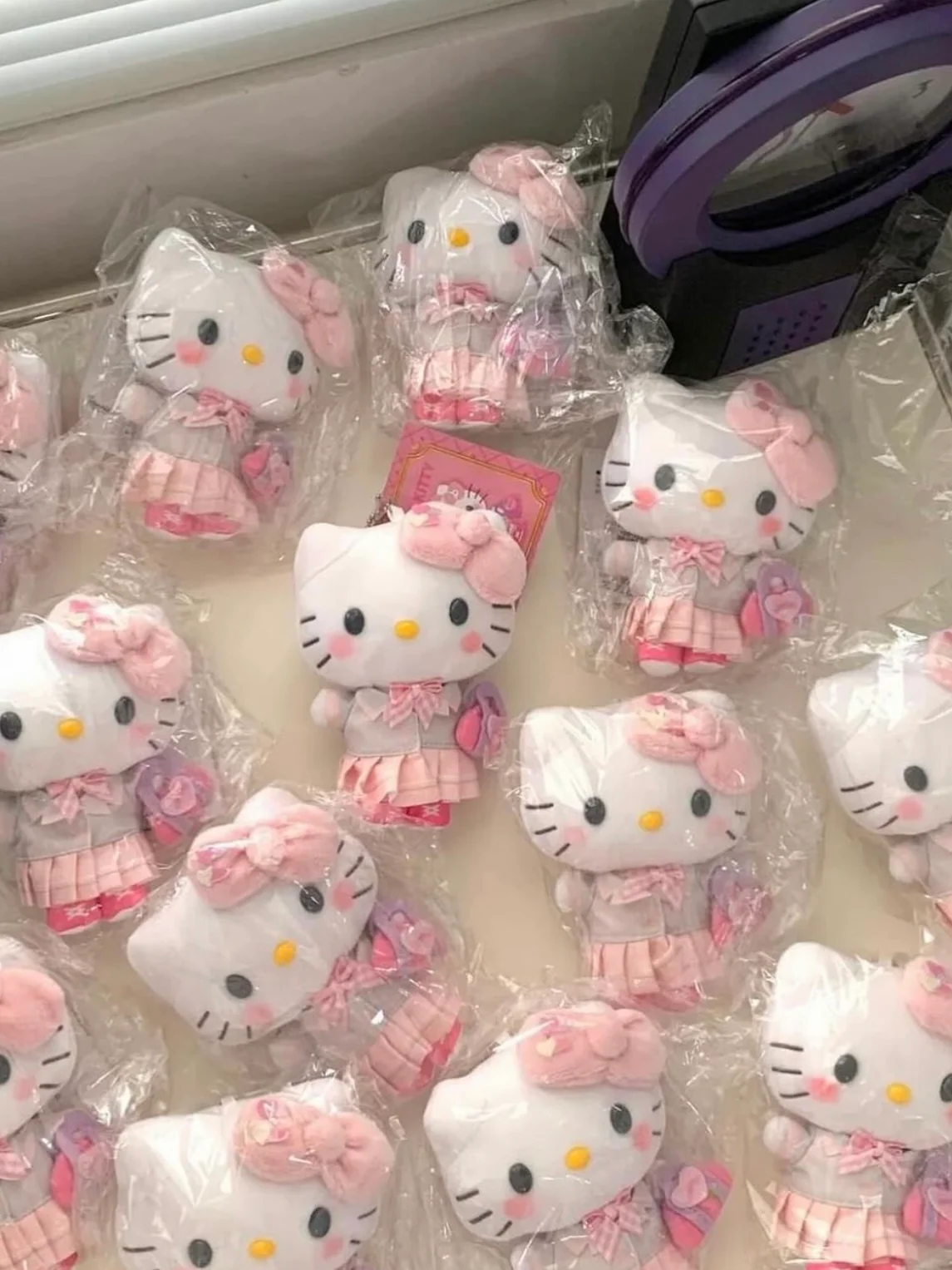 Hello Kitty 9" Plush (Academy Series) x 平成屋キャンパス Hello Kitty in Pink School Uniform | Heisei-ya 平成屋 Style Charm | Kawaii Sanrio Collectible - Image 2