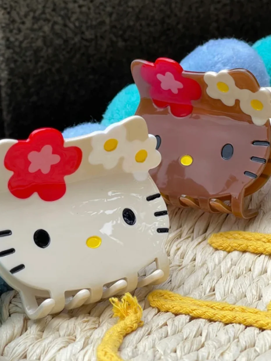 Hello Kitty Mini Claw Clip - Image 3