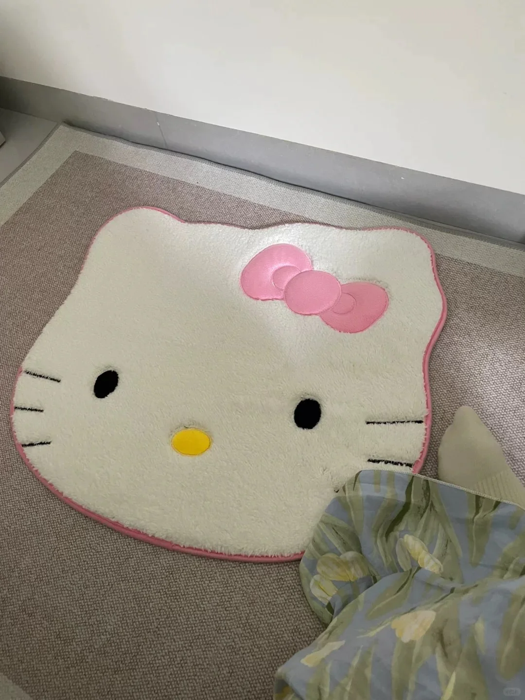 HELLO KITTY Multicolour Carpet - Image 4