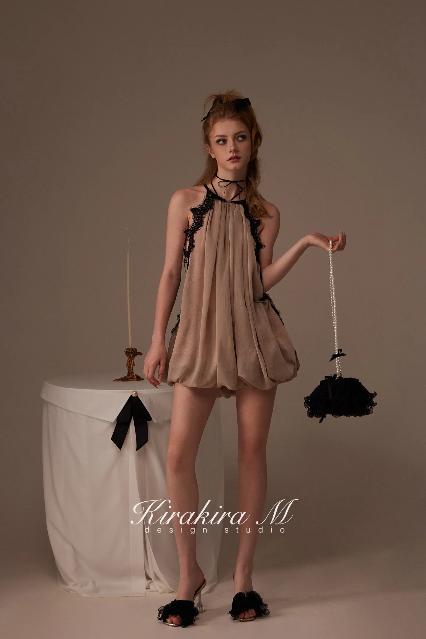 Kirakira.M Bare gray 2-piece set of hanging neck dress - Image 2