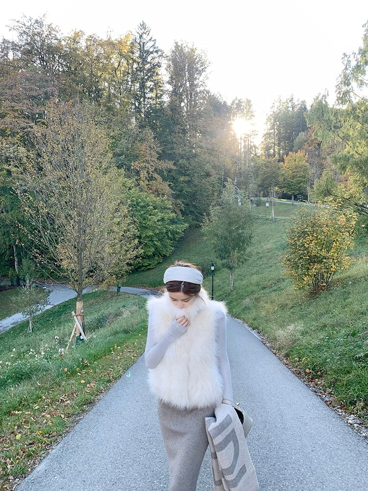 Milk-tea/White Furry Vest - Image 6