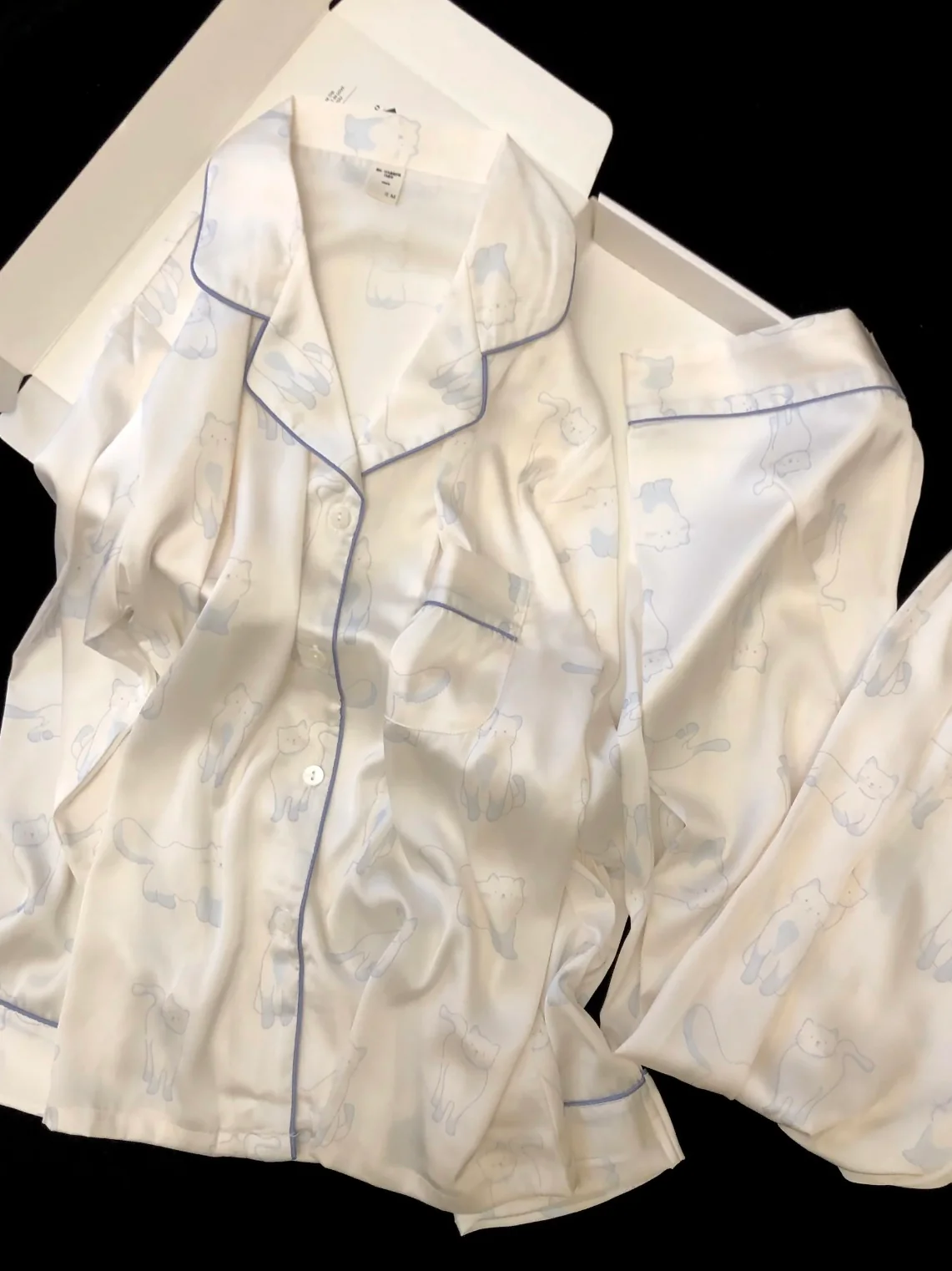 Minimalist Cat Silhouette Satin Pajama Set - Luxury Contrast Piping Classic Lounge Set - Image 2