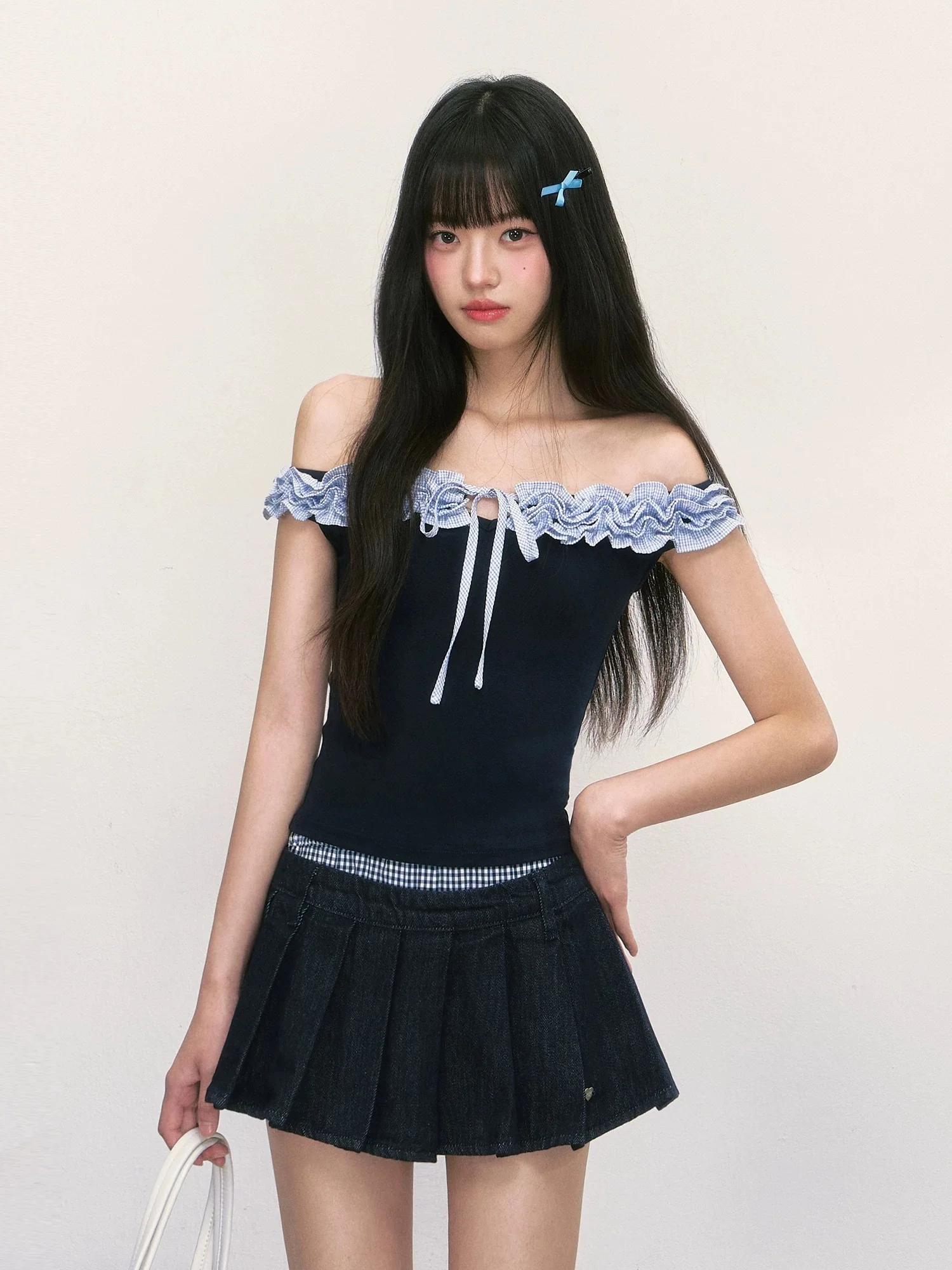 Navy Off-Shoulder Top – American Retro Chic with Light Blue Lace Trim - Image 2