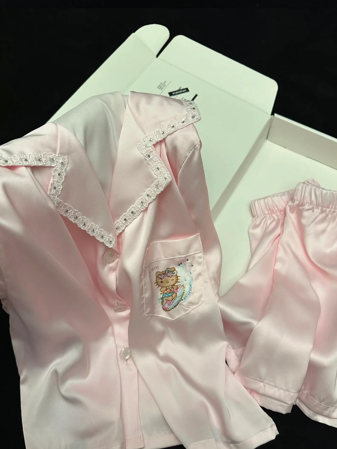 Surfing Hello Kitty Pink Milk Silk Pajama Set - Ultra-Soft Breathable Summer Y2K Loungewear - Image 4