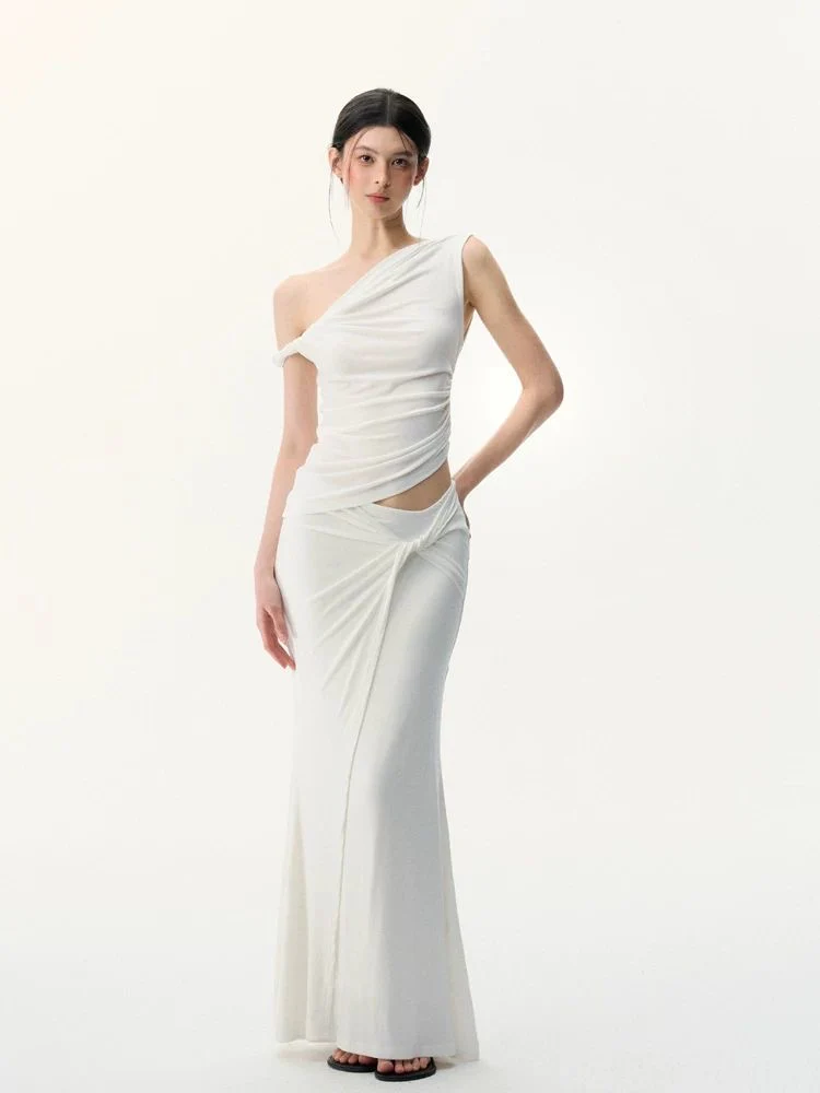 Sculpted Poise - White One-Shoulder Knit Set - Image 3
