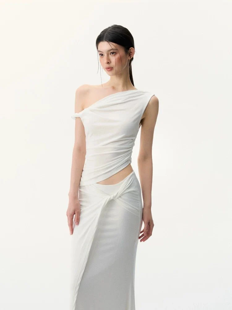Sculpted Poise - White One-Shoulder Knit Set - Image 4