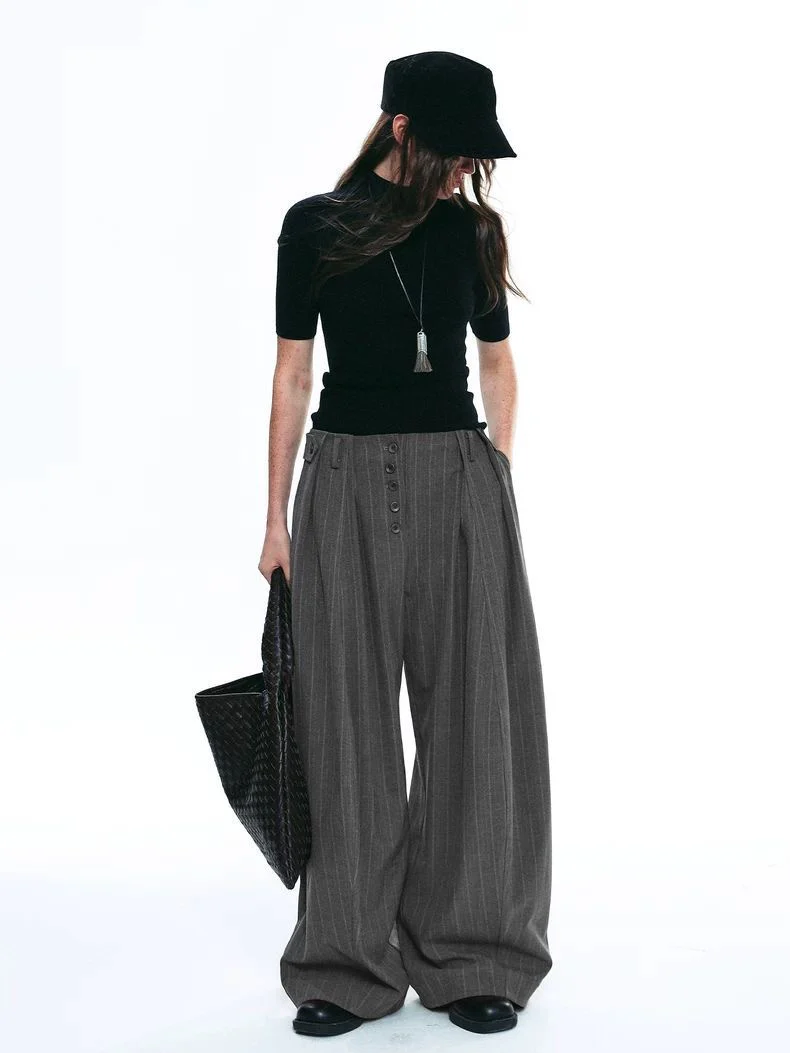 Unisex Pleated Wide-Leg Button Trousers - Image 4
