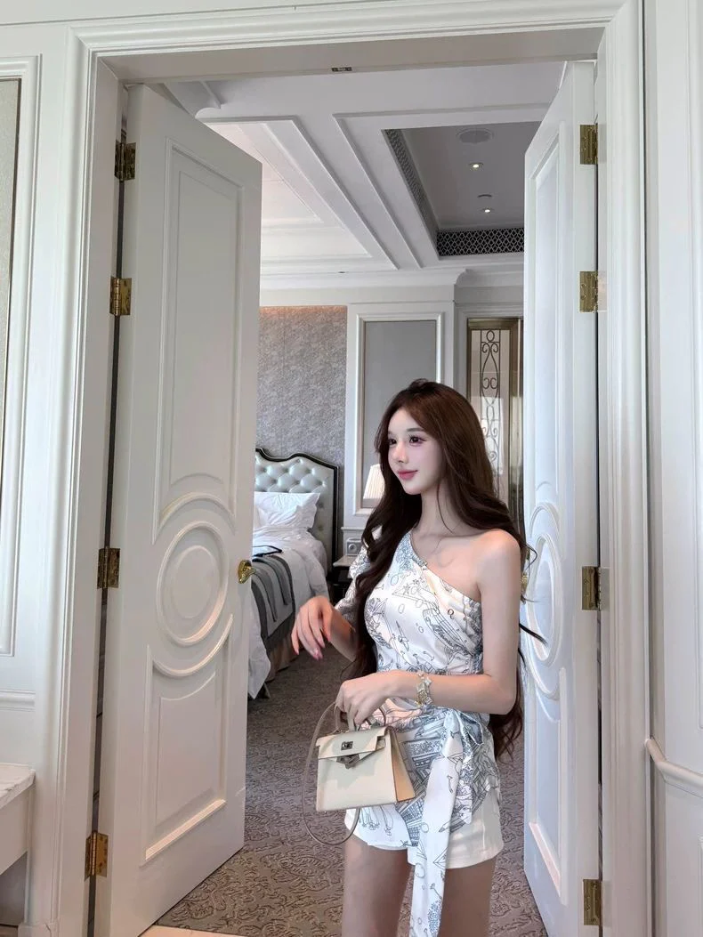 Voyage One-Shoulder Silk Dress - Image 4